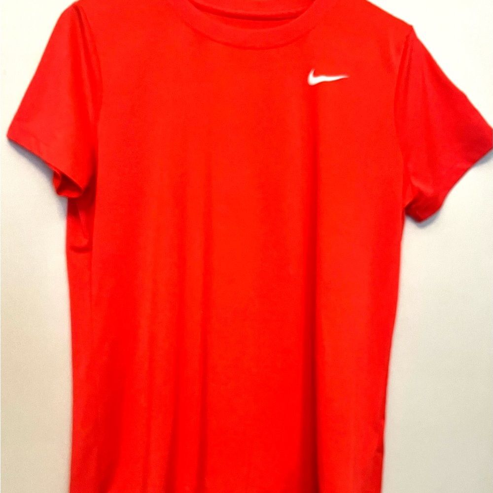 Nike Dri-Fit Women’s Performance Crew Neck Athletic Training Shirt Size Large